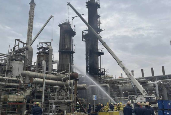 مقتل شخصين بحريق مصفاة نفط في الكويت